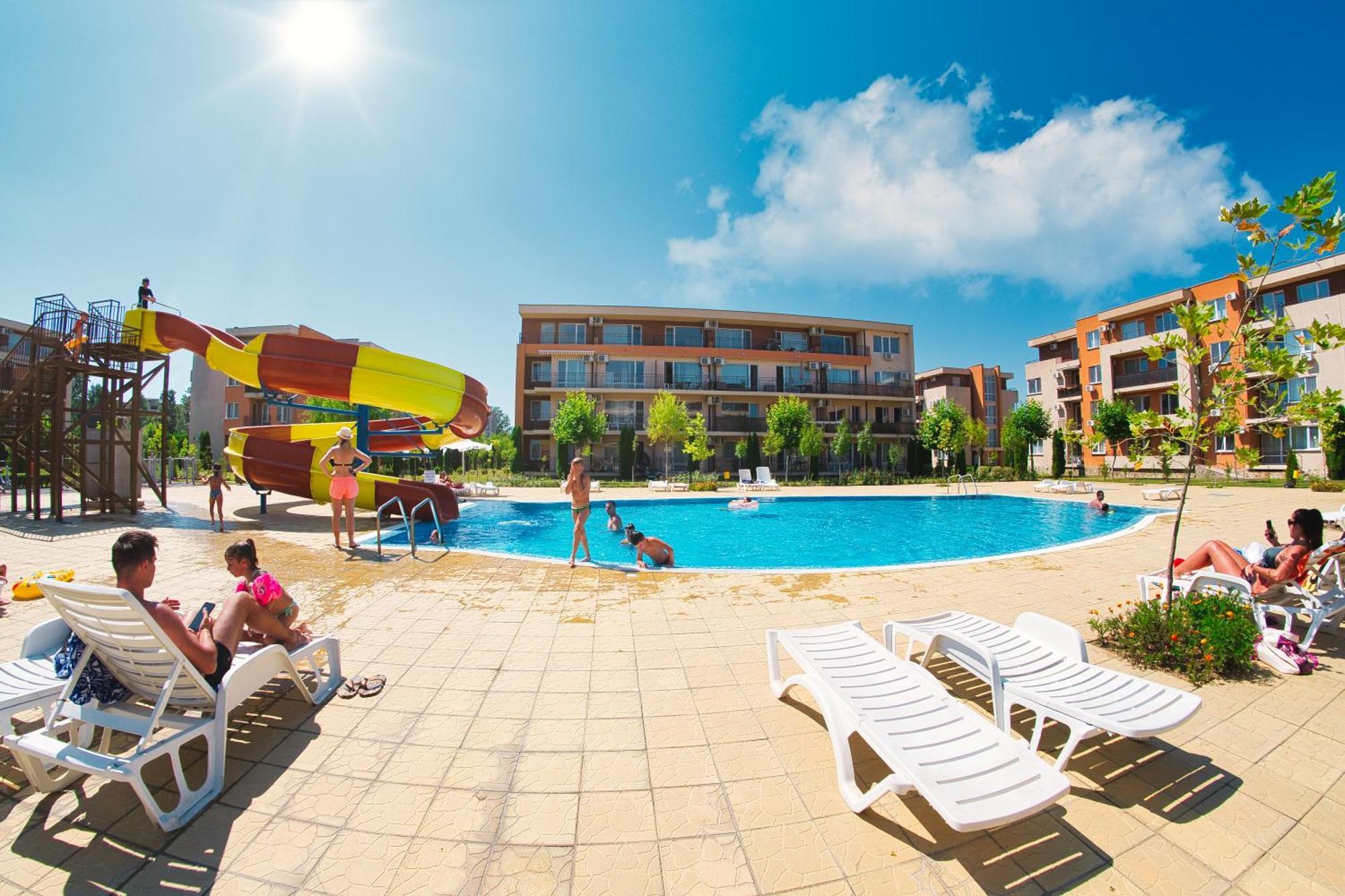 Holiday Garden Resort Sunny Beach