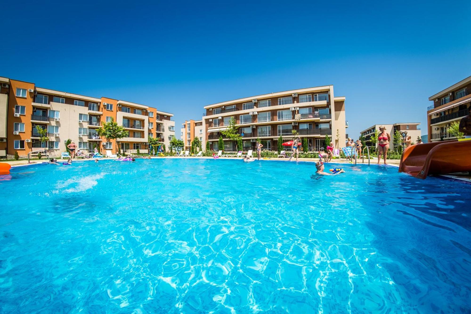Apartment Holiday Garden Resort Sunny Beach