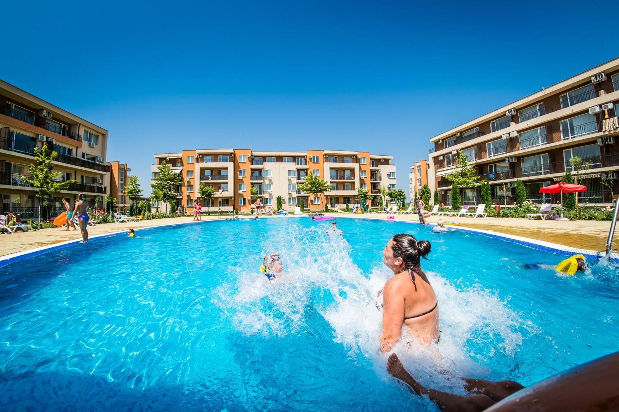 Holiday Garden Resort Apartment Sunny Beach
